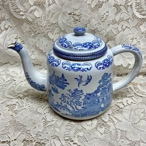 Antique,Rare, Blue Willow Enamelware Teapot or Tea Kettle 10in W x 7.5in H